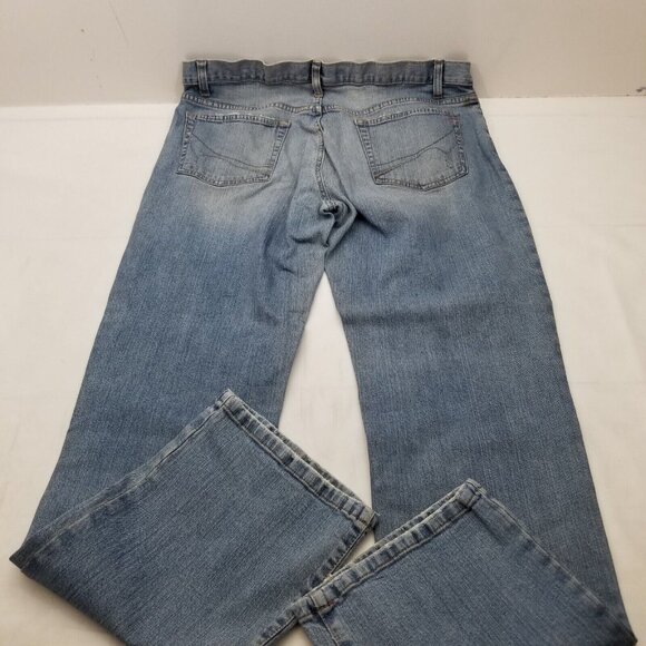 Calvin Klein Women's Regular Fit Light Wash Bootcut Jeans Mid Rise Blue Size 16 - Picture 5 of 9